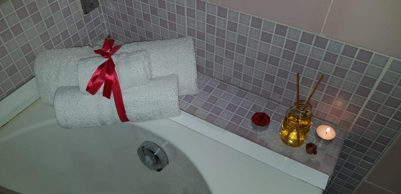 Framamired Bed & Breakfast ปาแลร์โม ภายนอก รูปภาพ